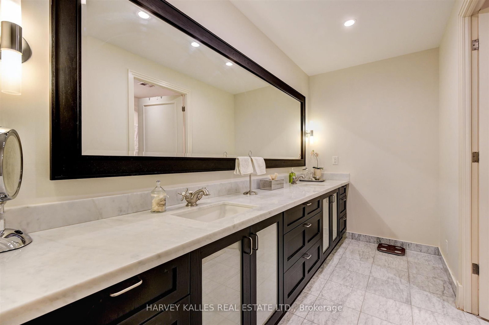 99 Avenue Road • #708 • Toronto, ON photo 18