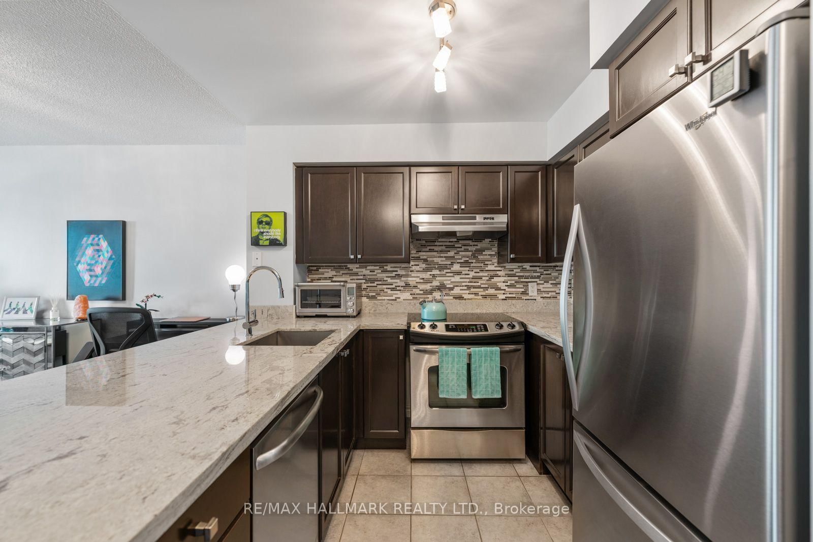 18 Spring Garden Avenue • #1609 • Toronto, ON photo 10