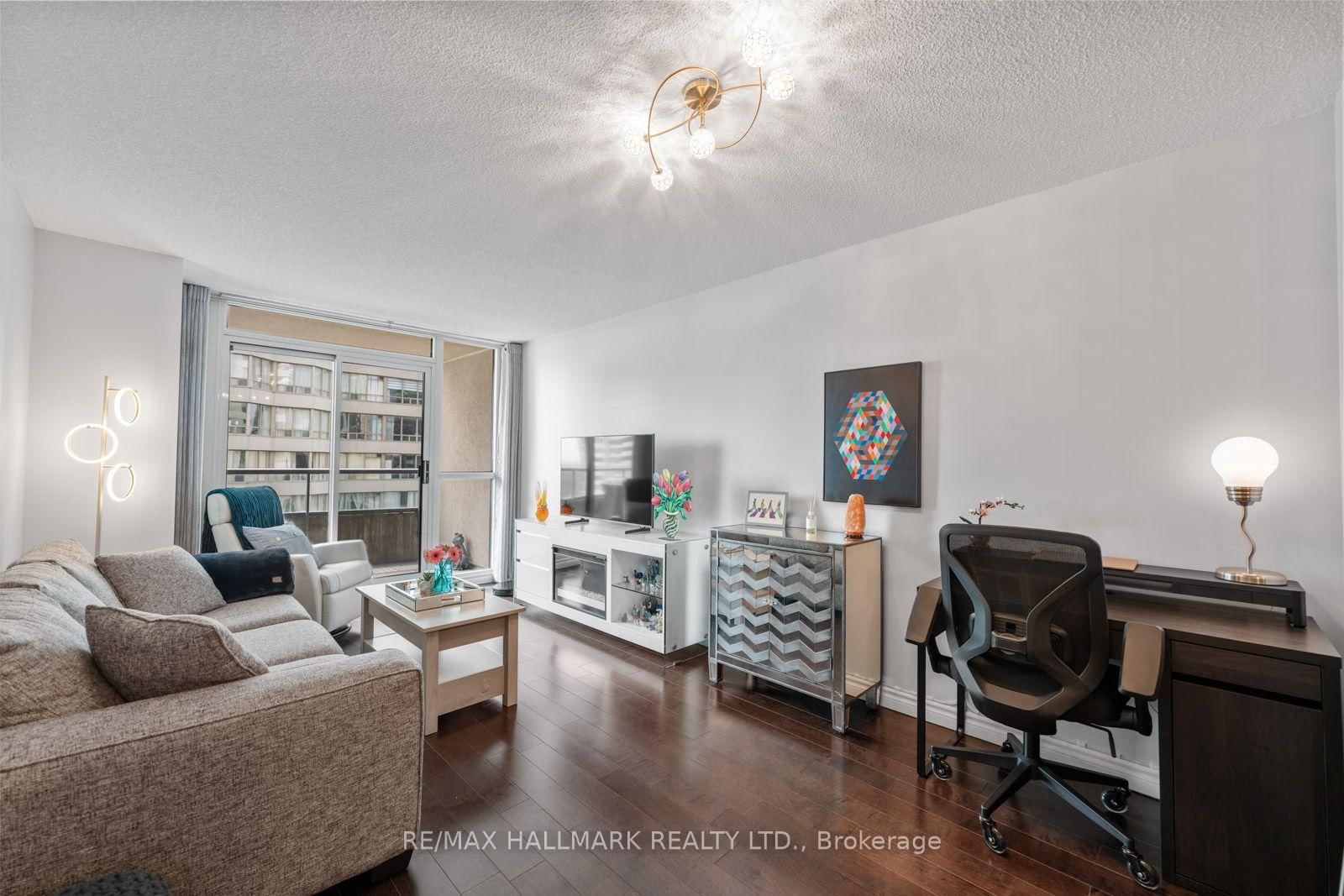 18 Spring Garden Avenue • #1609 • Toronto, ON photo 14