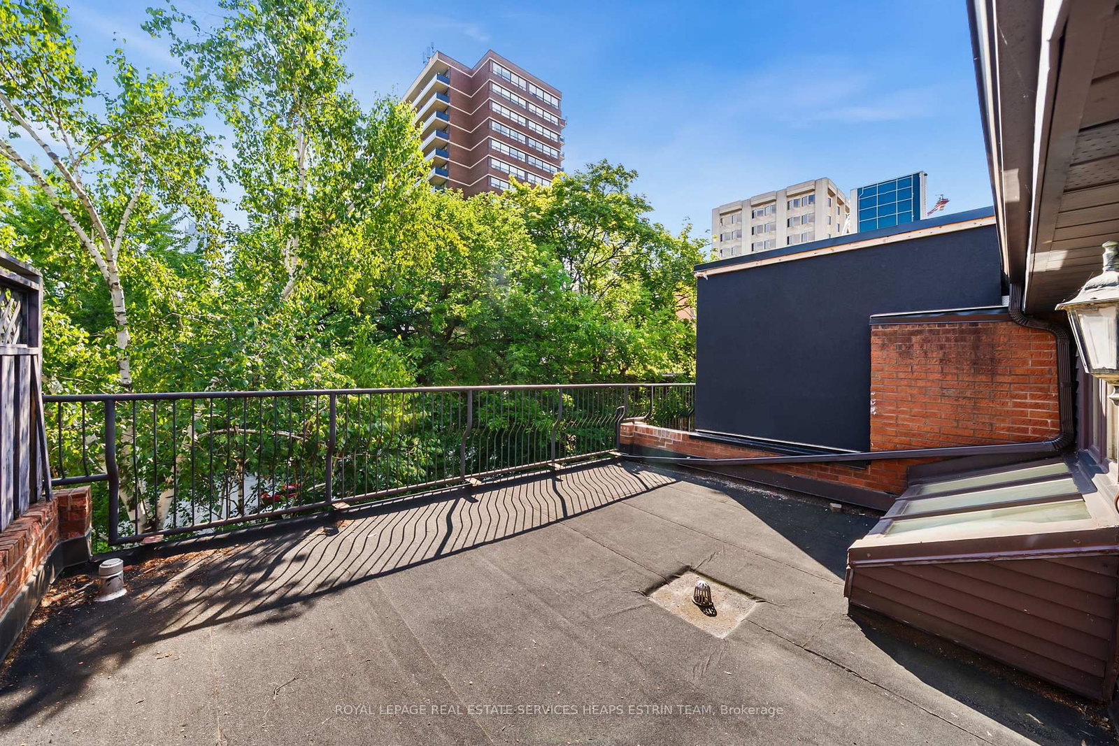 81A Lowther Avenue • Toronto, ON photo 33