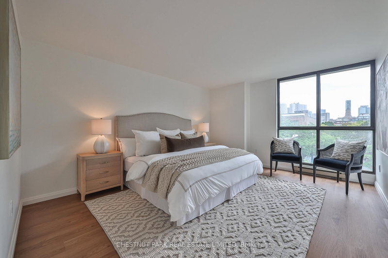 301 - 188 Spadina Avenue