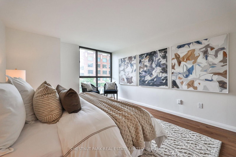 301 - 188 Spadina Avenue