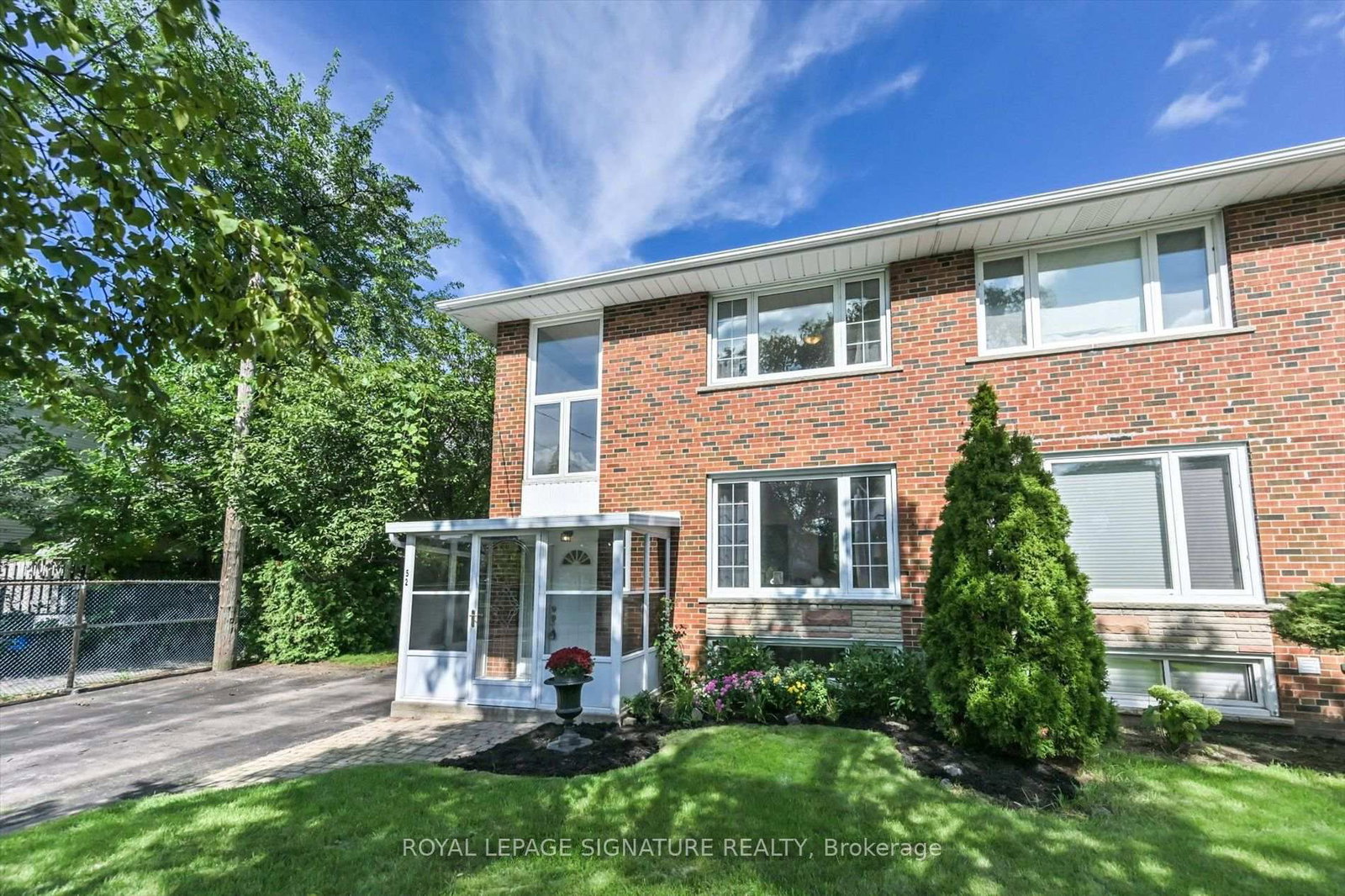 52 Daleside Crescent • Toronto, ON photo 1