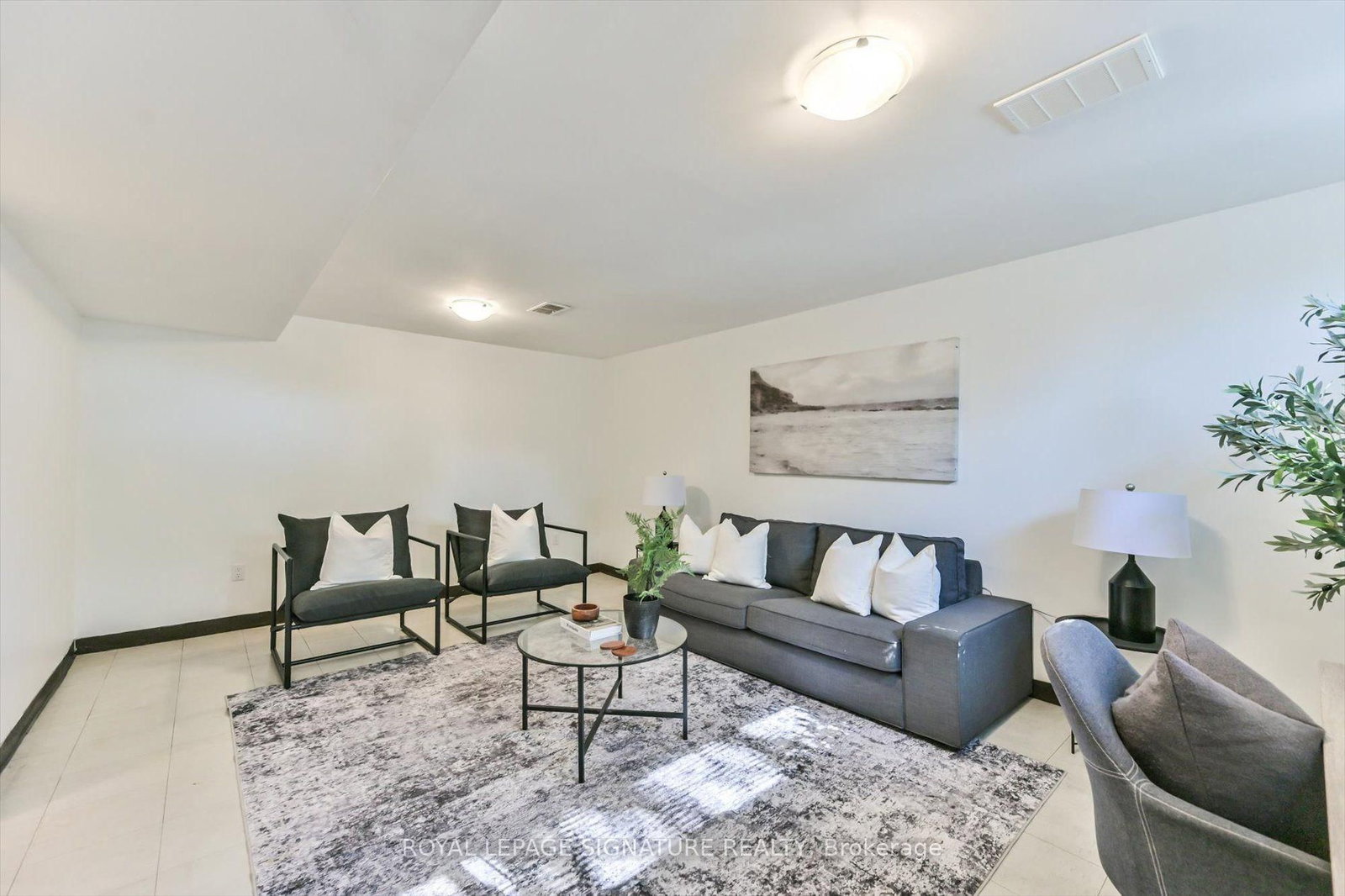 52 Daleside Crescent • Toronto, ON photo 23