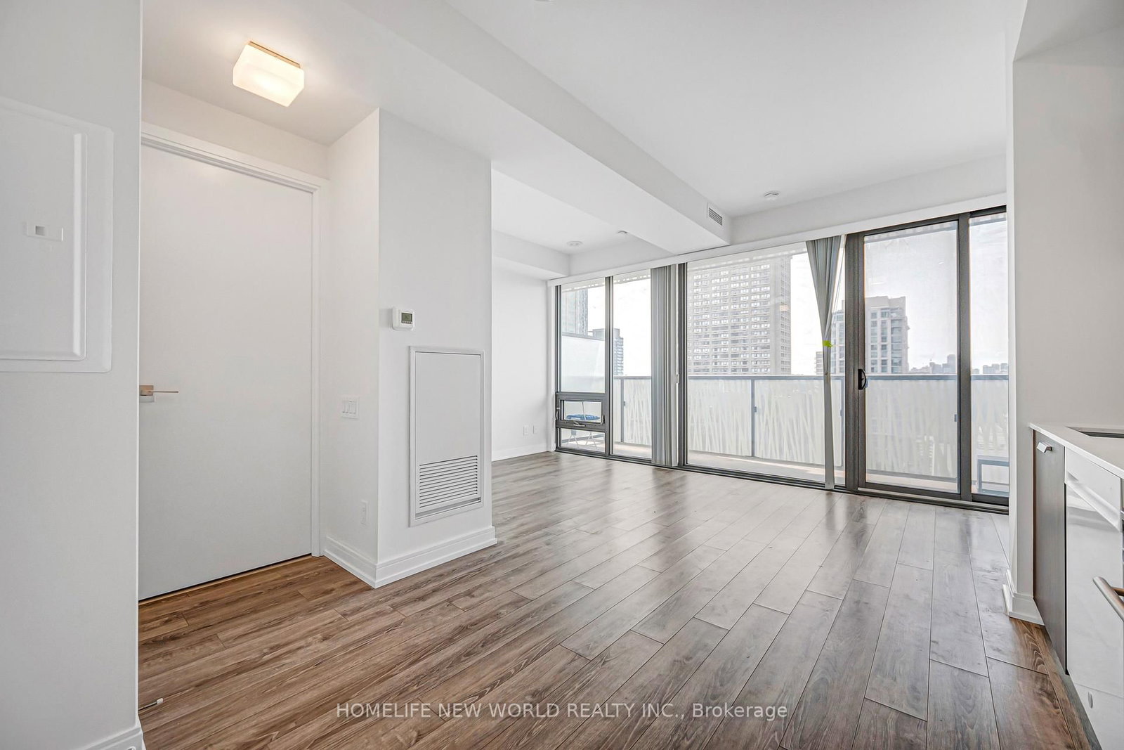 50 Charles Toronto,ON M4Y 0C3 — Photo 10