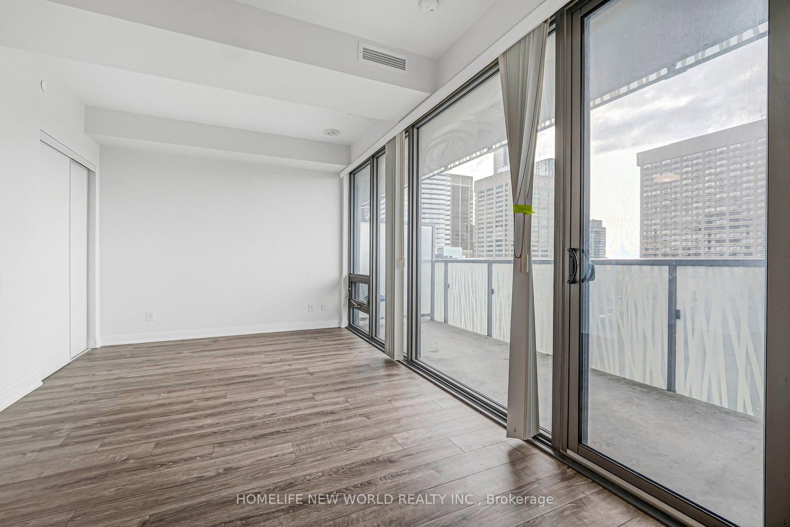 50 Charles Toronto,ON M4Y 0C3 — Photo 21