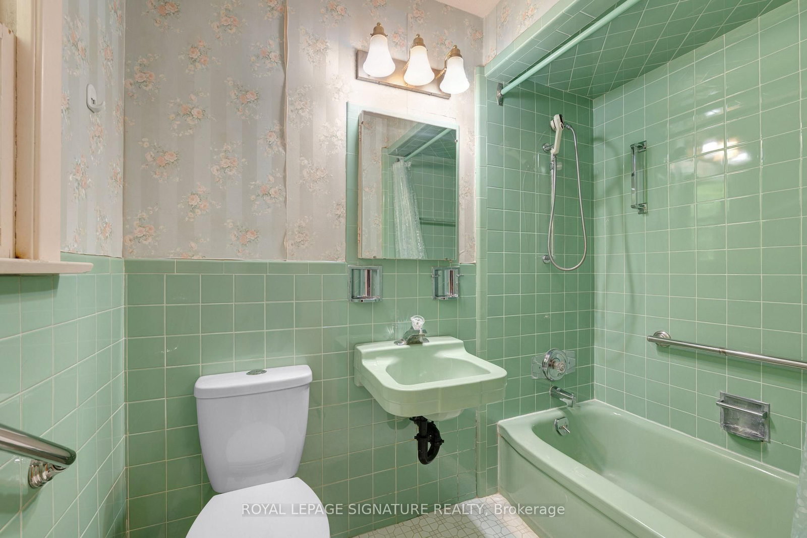 209 Burbank Drive • Toronto, ON photo 19