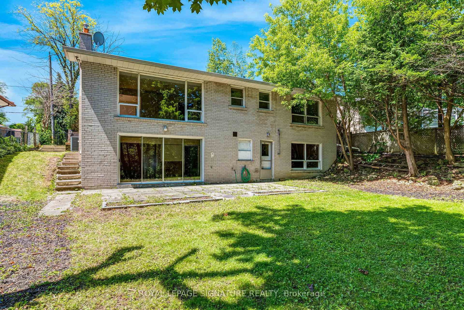 209 Burbank Drive • Toronto, ON photo 28