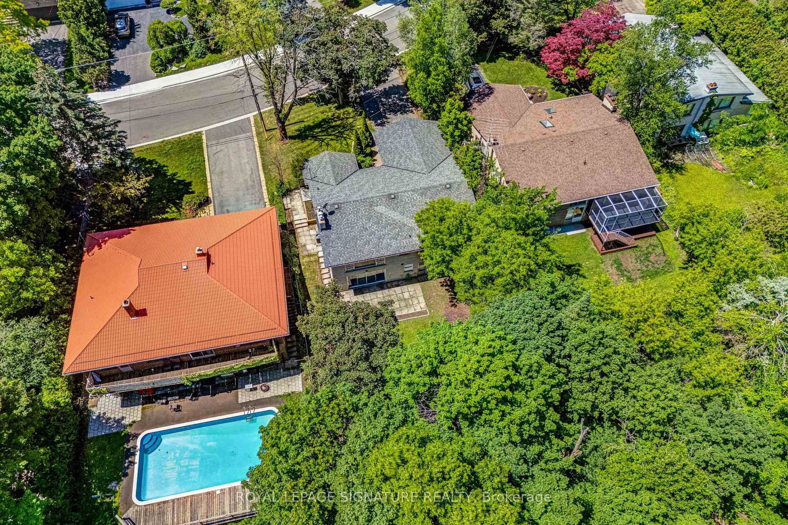 209 Burbank Drive • Toronto, ON photo 29