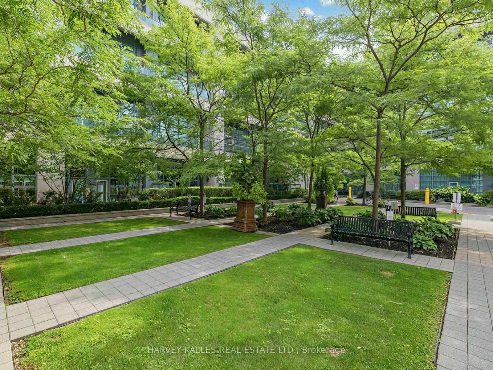 380 Macpherson Avenue • #106 • Toronto, ON photo 26
