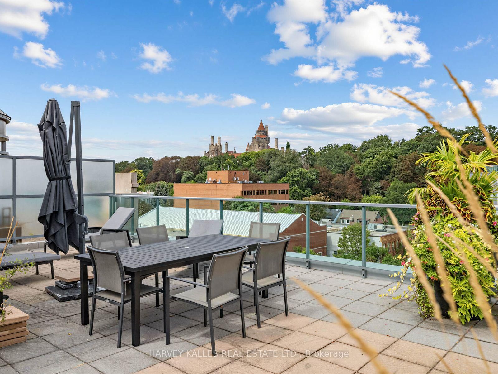 380 Macpherson Avenue • #106 • Toronto, ON photo 33