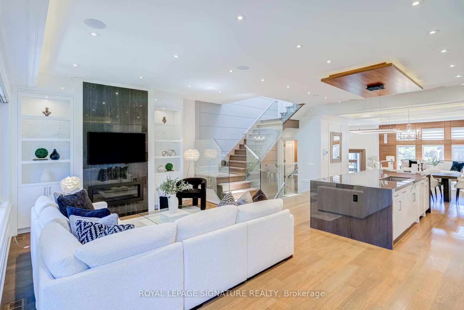 200 Snowdon Avenue • Toronto, ON photo 16