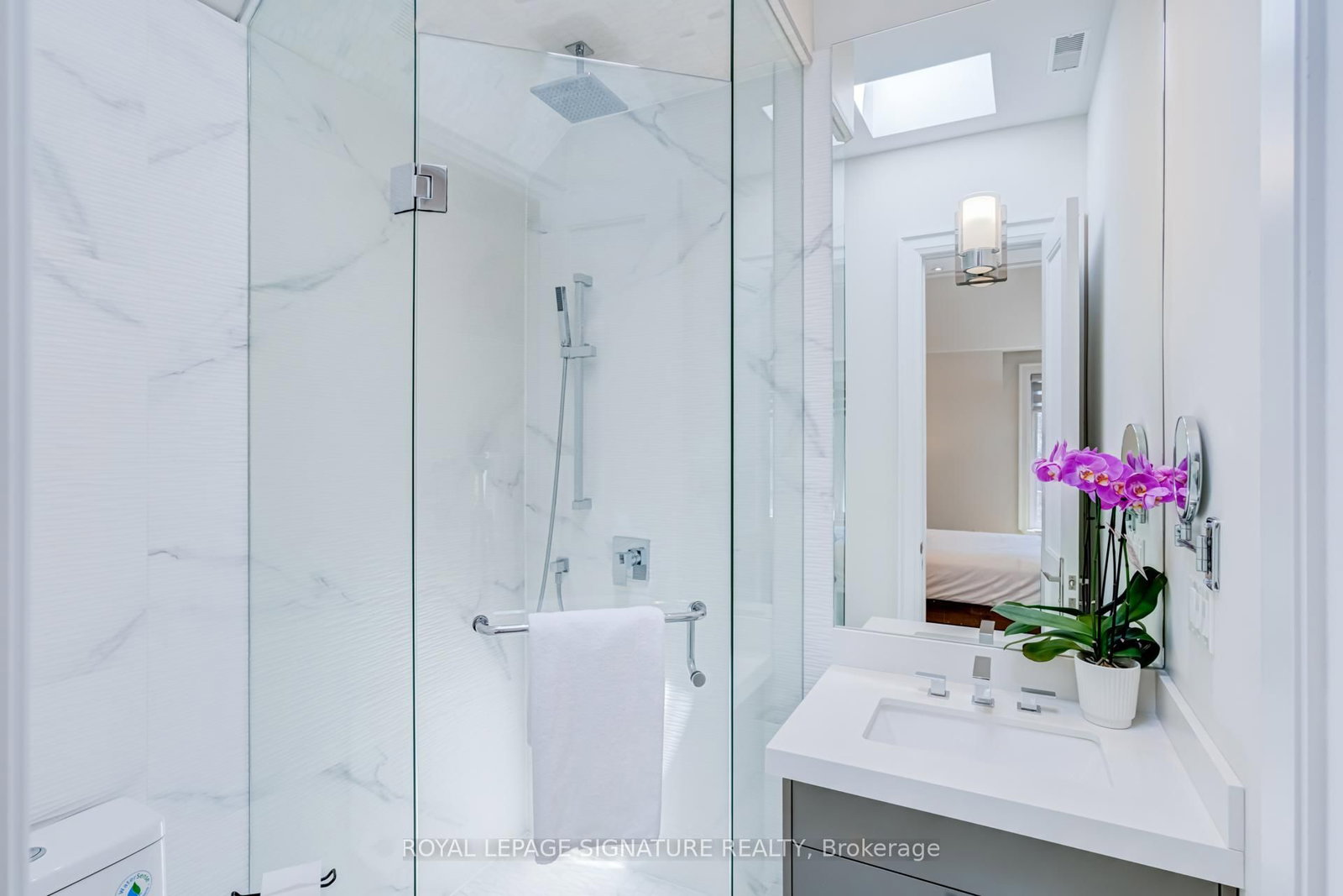 200 Snowdon Avenue • Toronto, ON photo 27