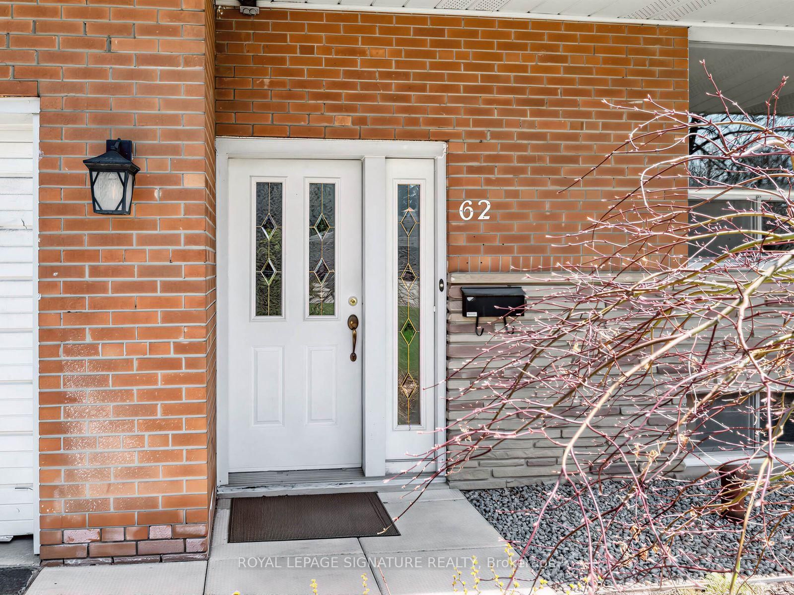 62 Dukinfield Crescent • Toronto, ON photo 4