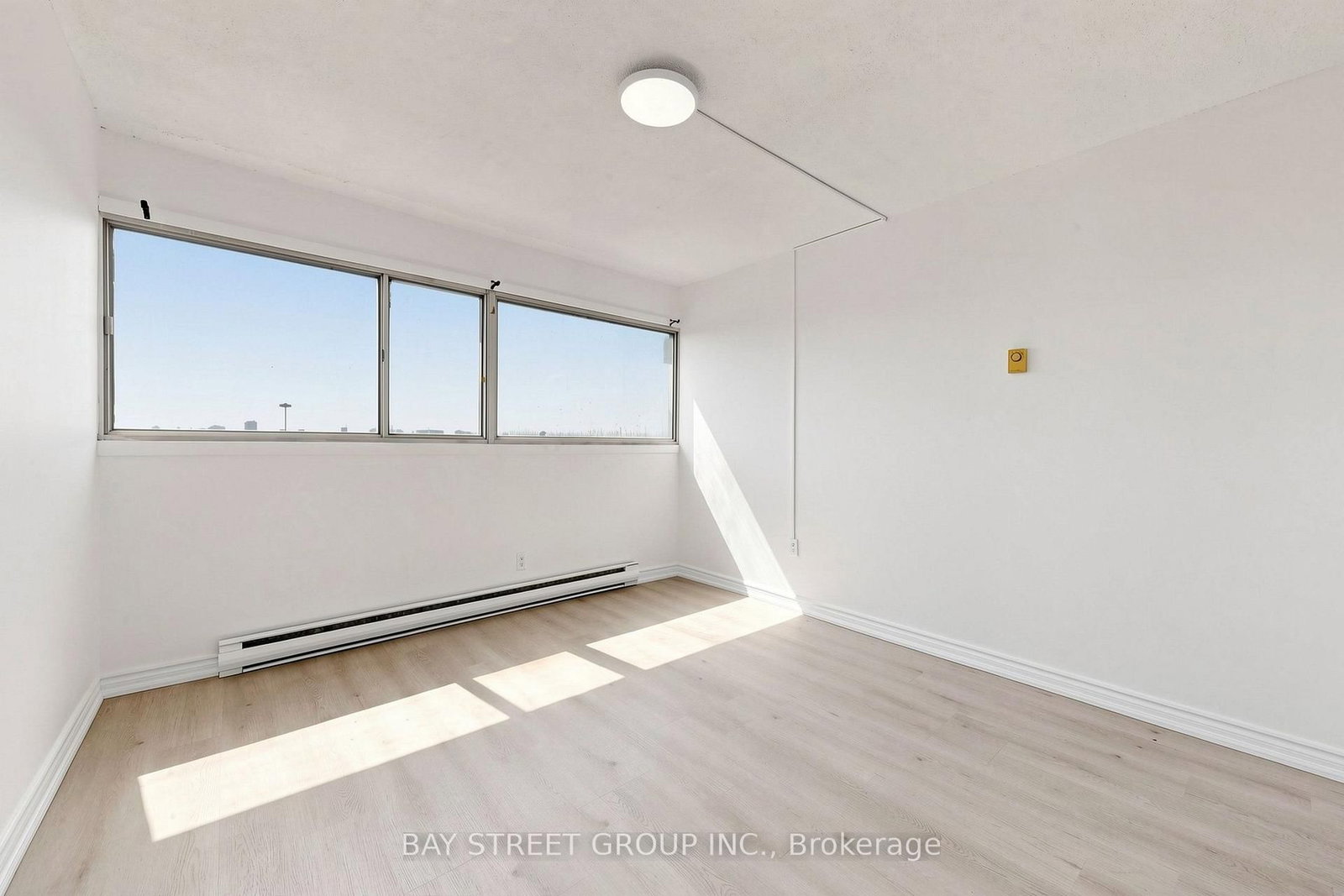 55 Sunny Glenway • #302 • Toronto, ON photo 24