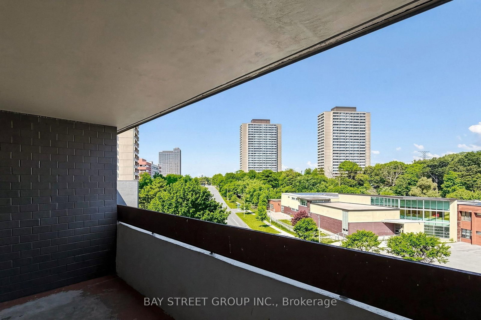 55 Sunny Glenway • #302 • Toronto, ON photo 32