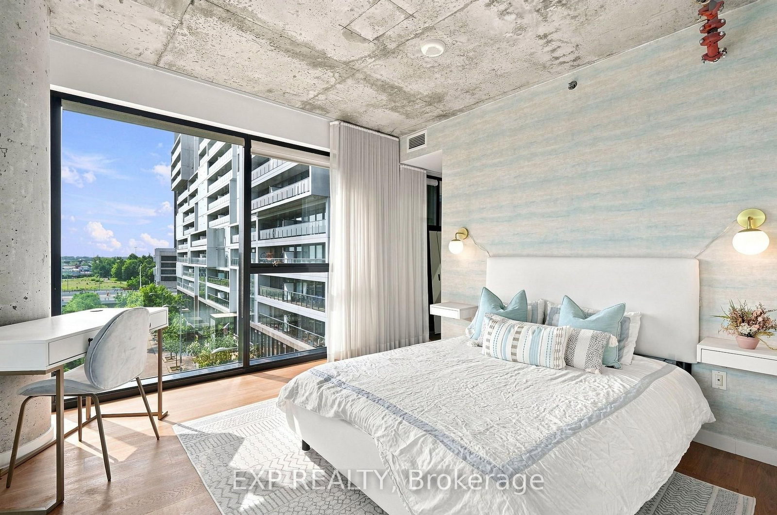 51 Trolley Crescent • #604 • Toronto, ON photo 18