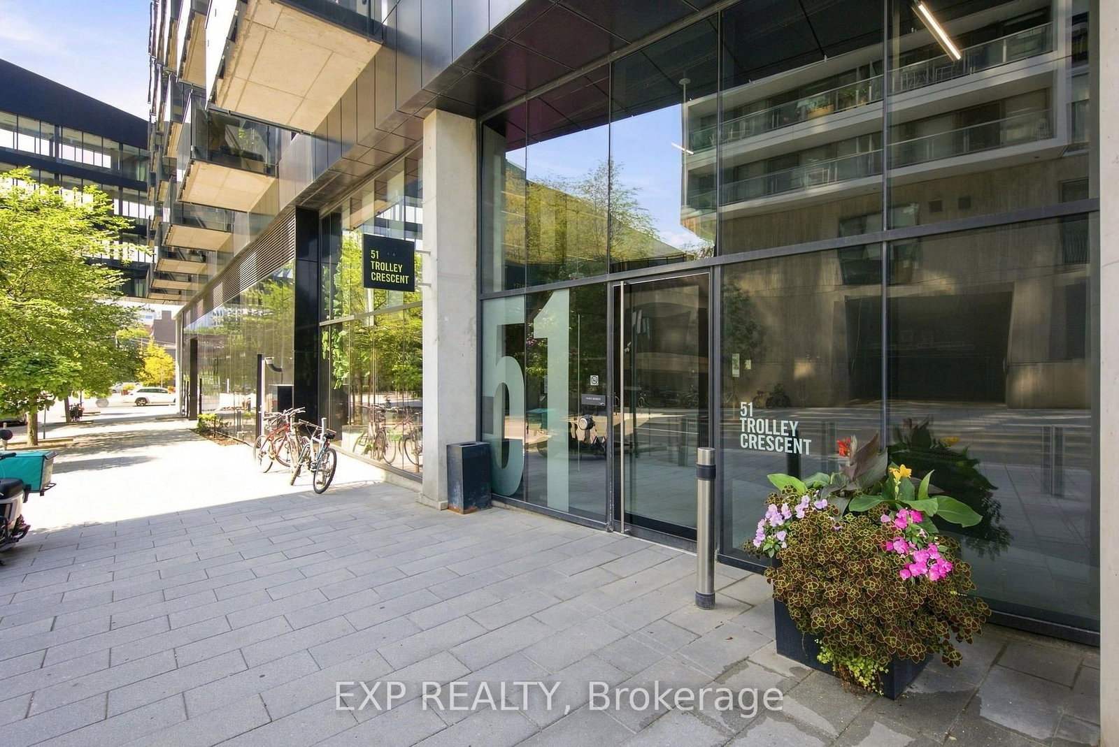 51 Trolley Crescent • #604 • Toronto, ON photo 36
