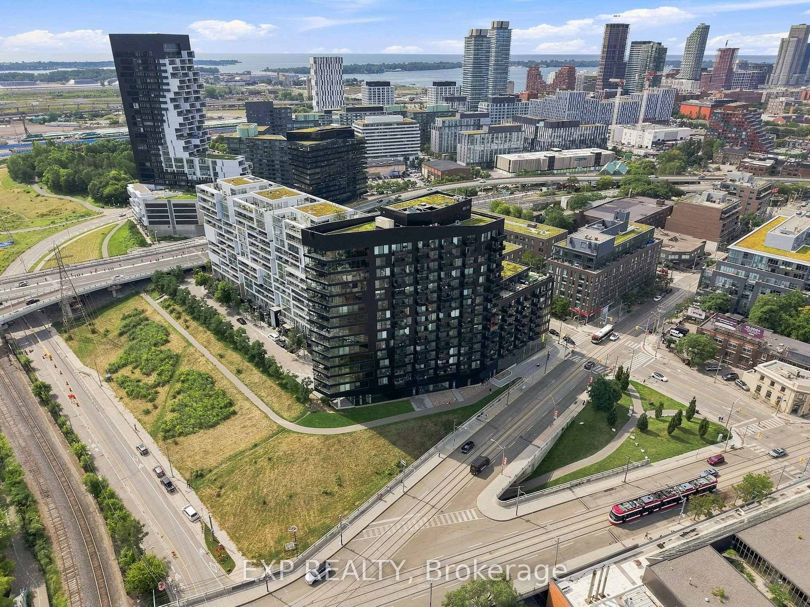 51 Trolley Crescent • #604 • Toronto, ON photo 44