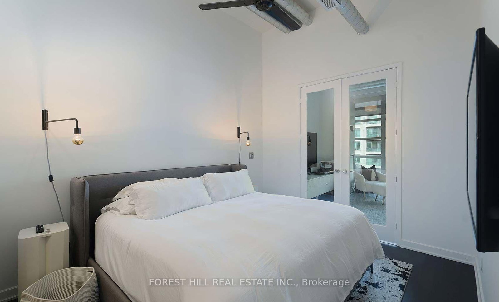380 Macpherson Avenue • #408 • Toronto, ON photo 12