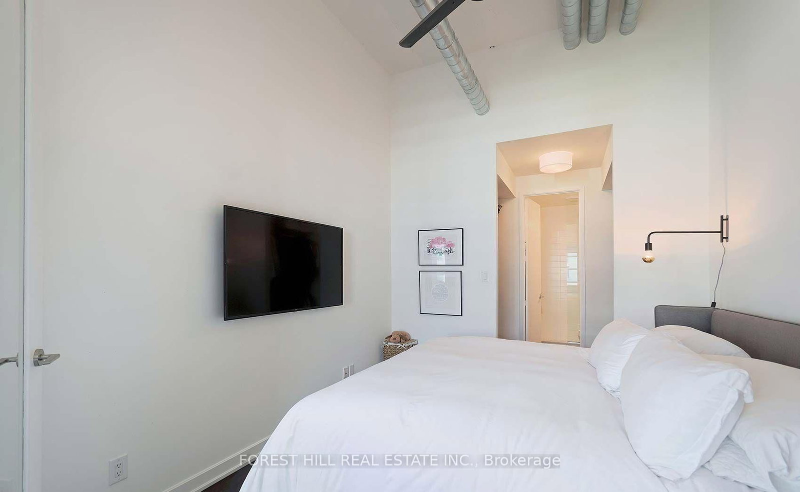 380 Macpherson Avenue • #408 • Toronto, ON photo 13