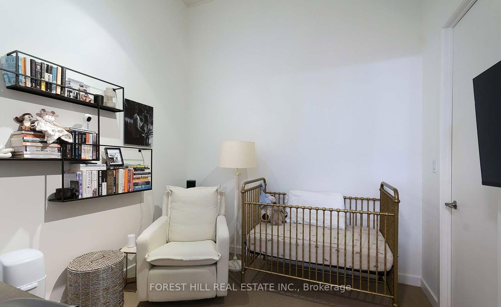 380 Macpherson Avenue • #408 • Toronto, ON photo 14