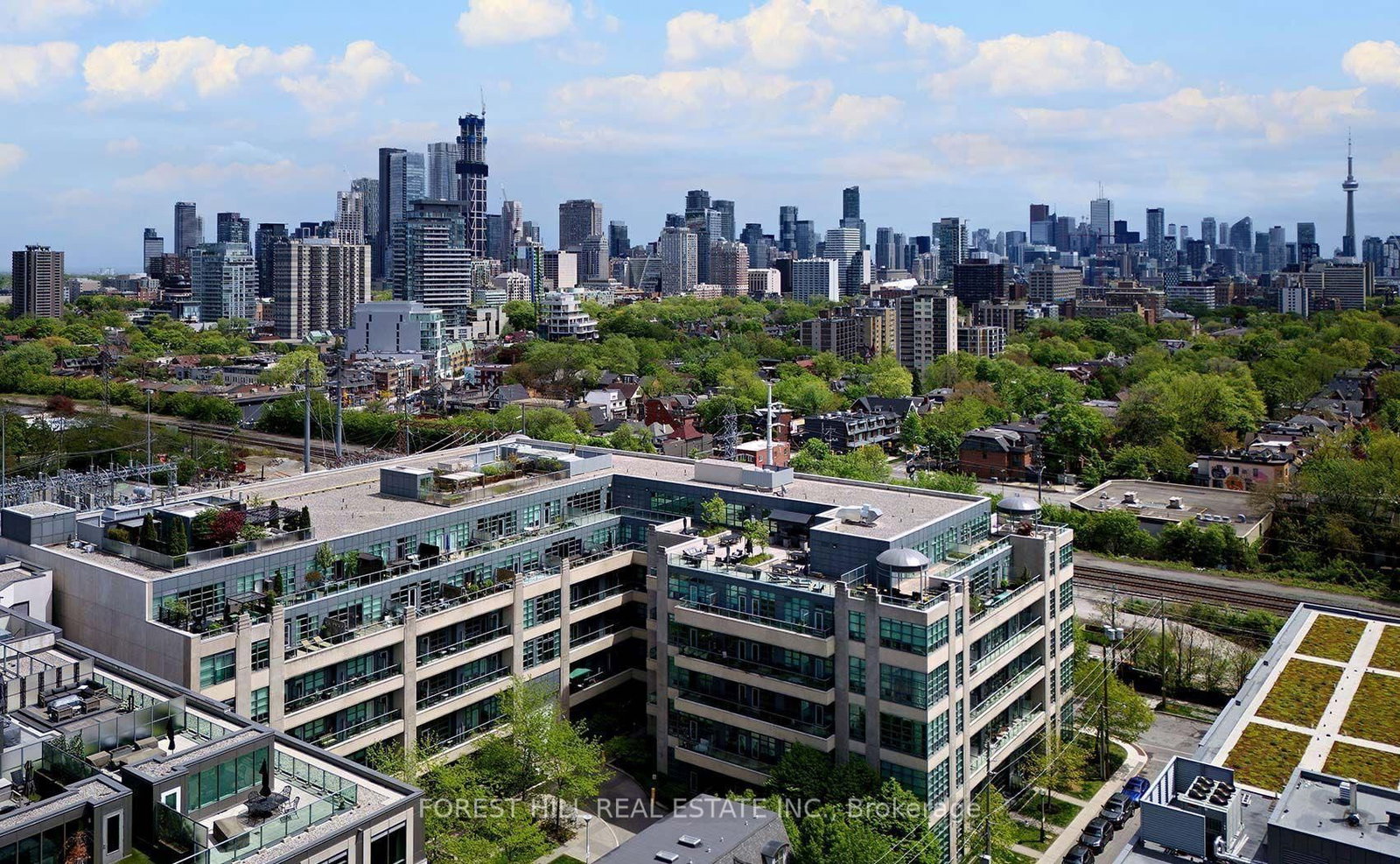 380 Macpherson Avenue • #408 • Toronto, ON photo 32