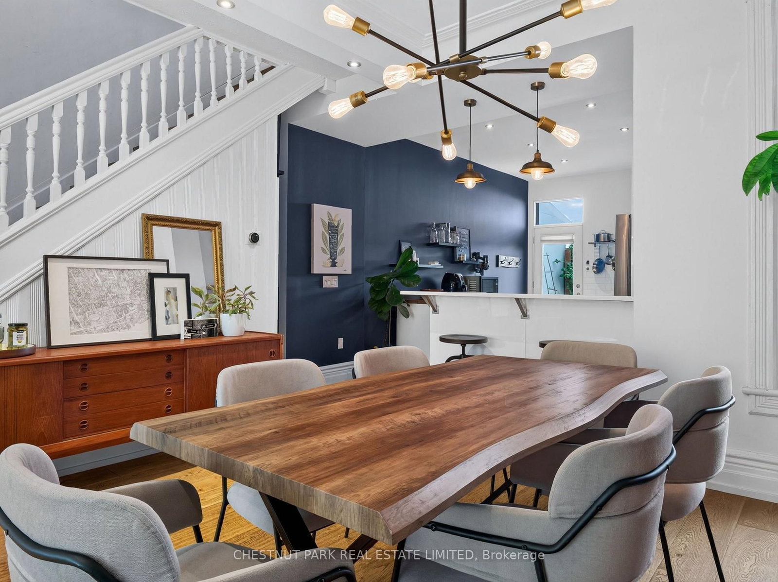 28 Robinson Street • Toronto, ON photo 10