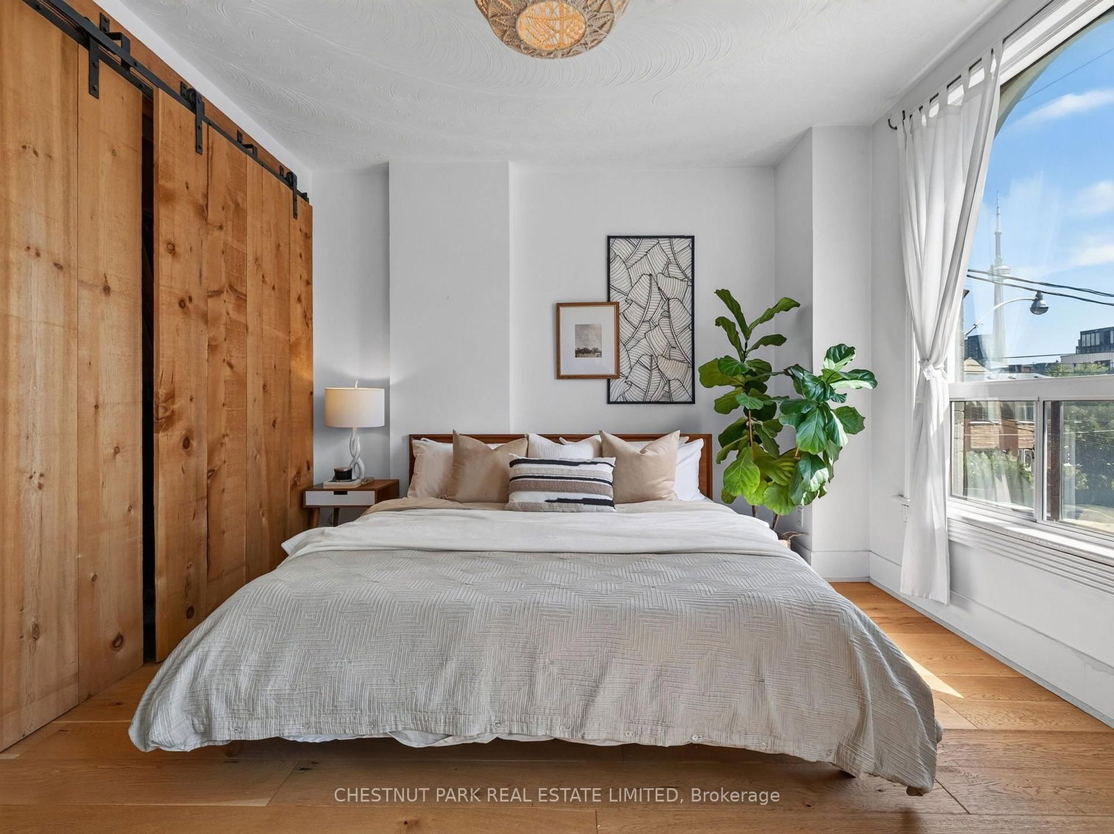 28 Robinson Street • Toronto, ON photo 19