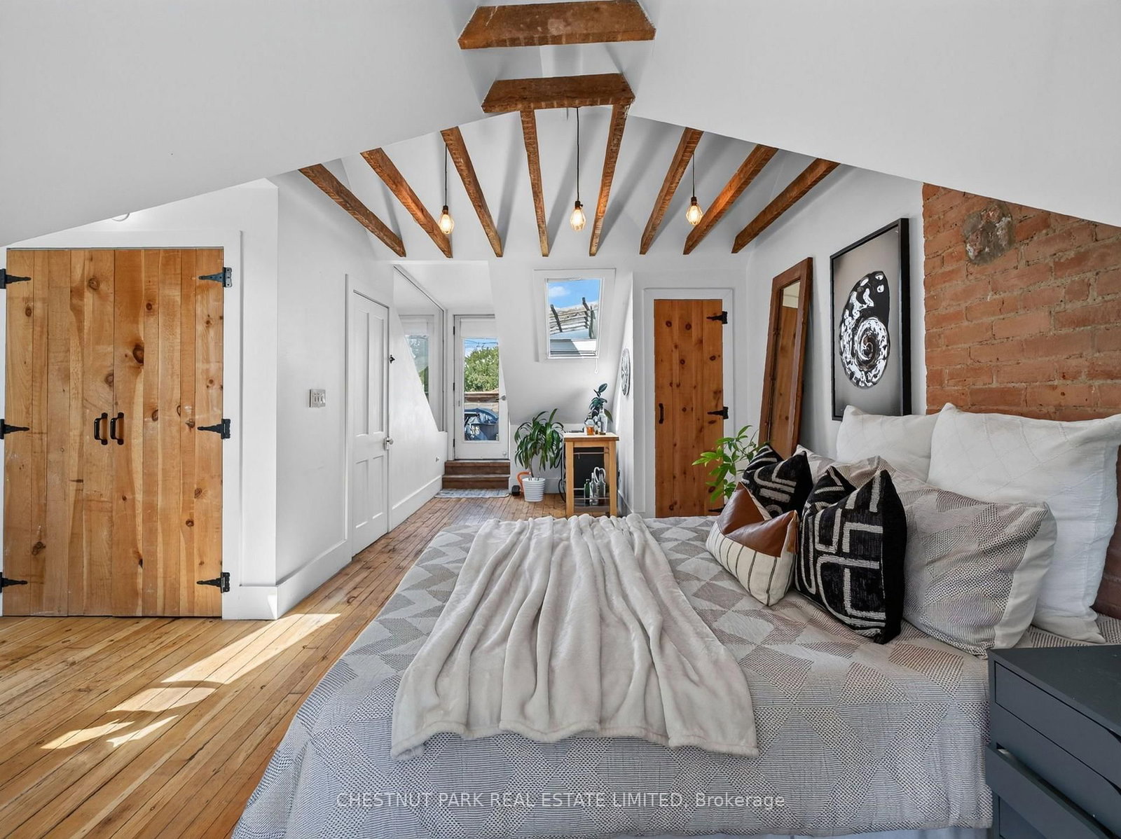 28 Robinson Street • Toronto, ON photo 31