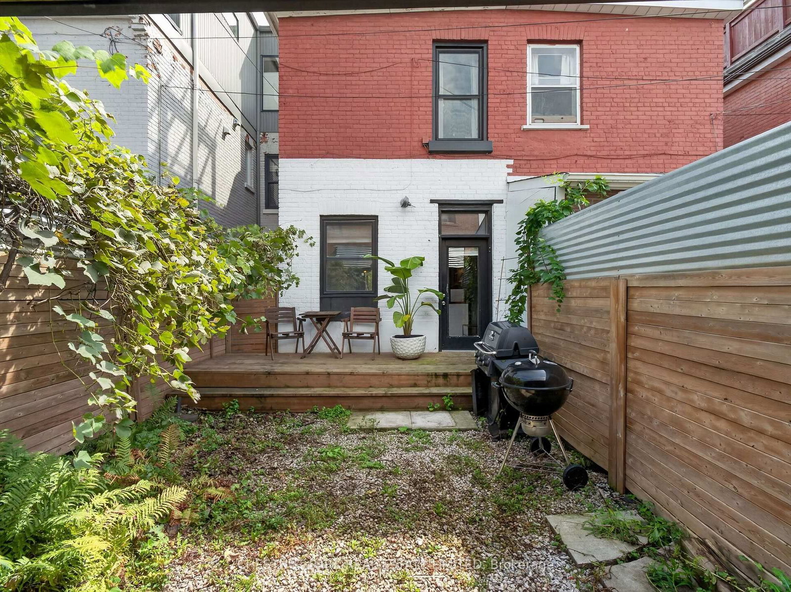 28 Robinson Street • Toronto, ON photo 36
