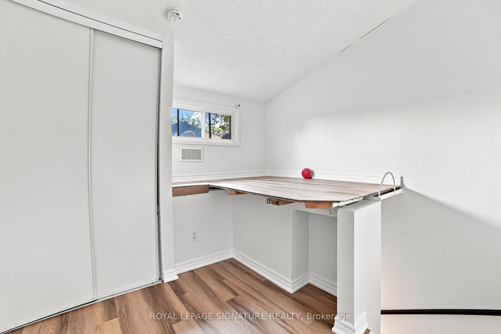 325 Jarvis Street • #18 • Toronto, ON photo 11