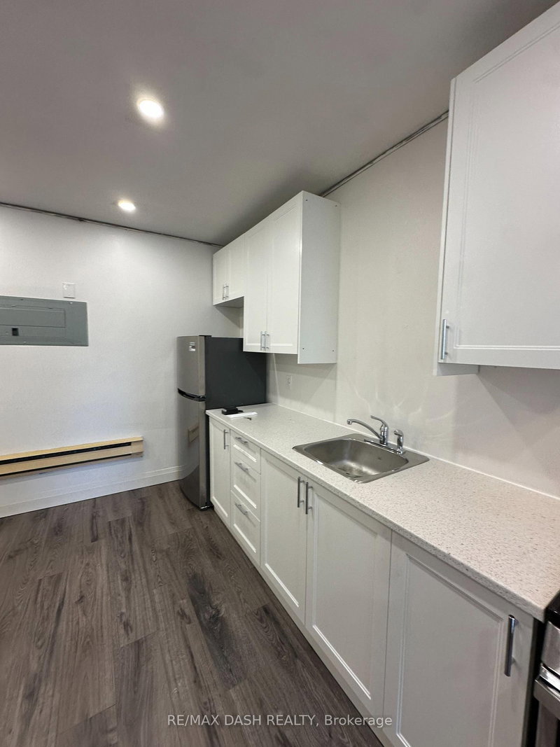 4FL - 565 Yonge Street