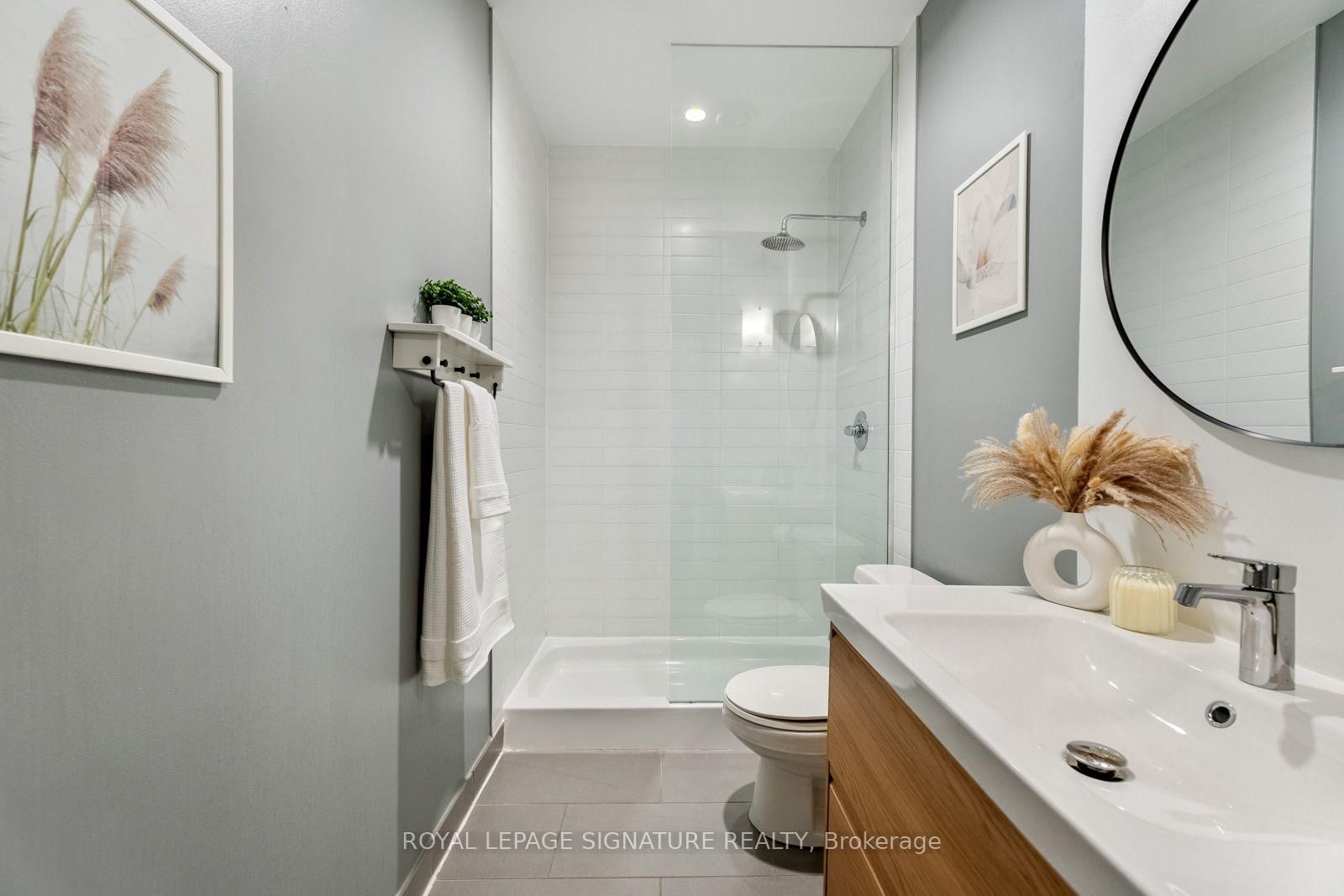 33 Mill Street • #210 • Toronto, ON photo 23