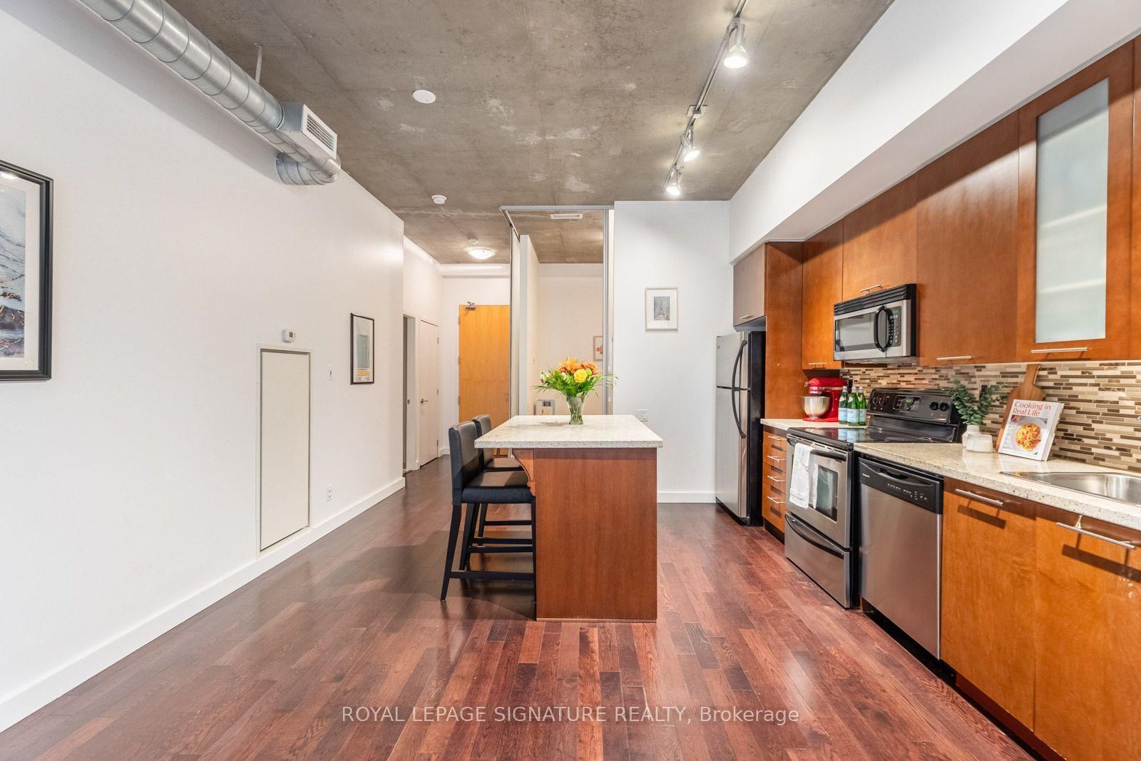 33 Mill Street • #210 • Toronto, ON photo 8