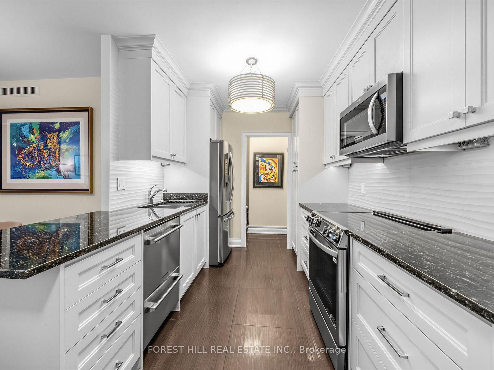 350 Lonsdale Road • #502 • Toronto, ON photo 12