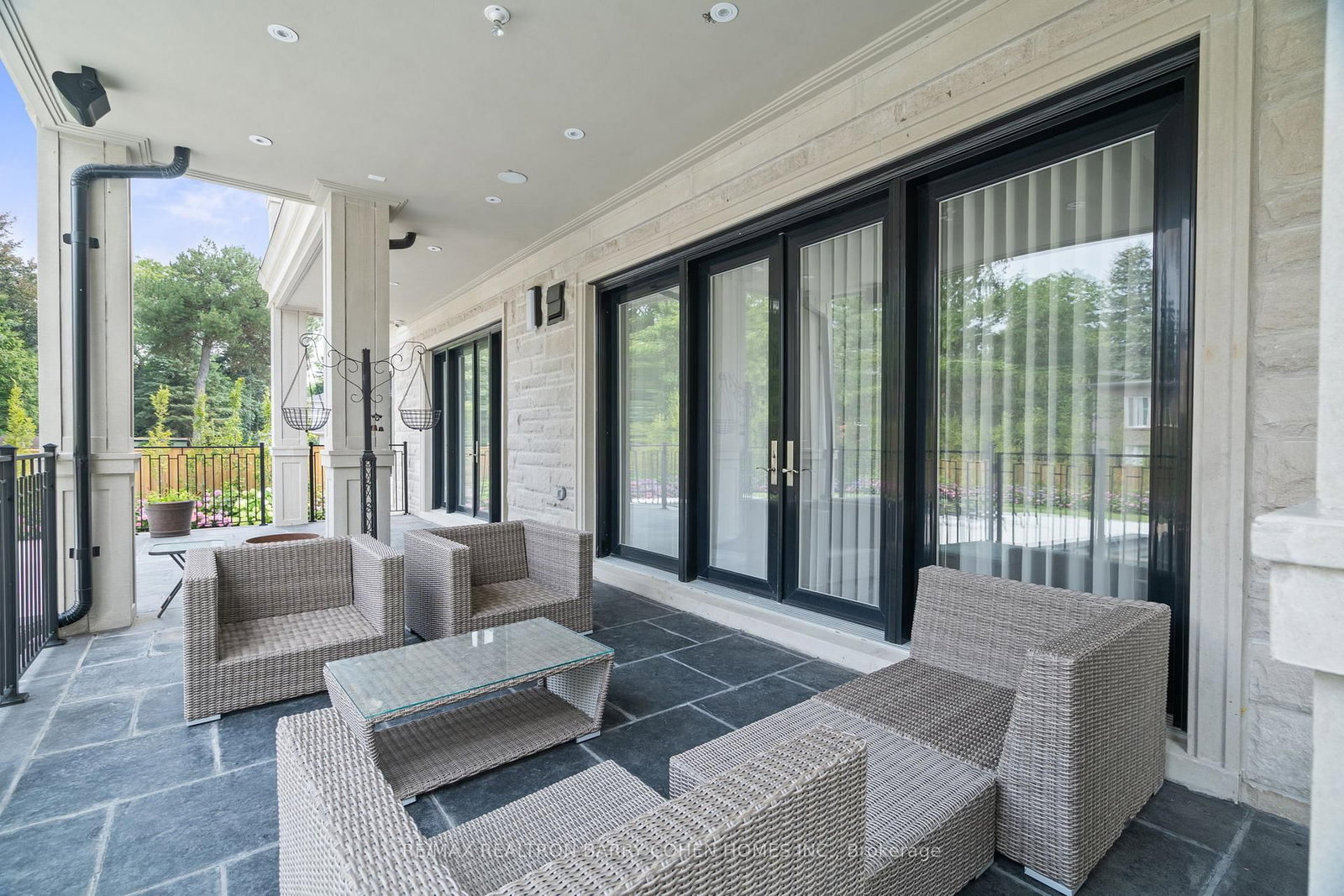 23 Sandfield Road • Toronto, ON photo 15