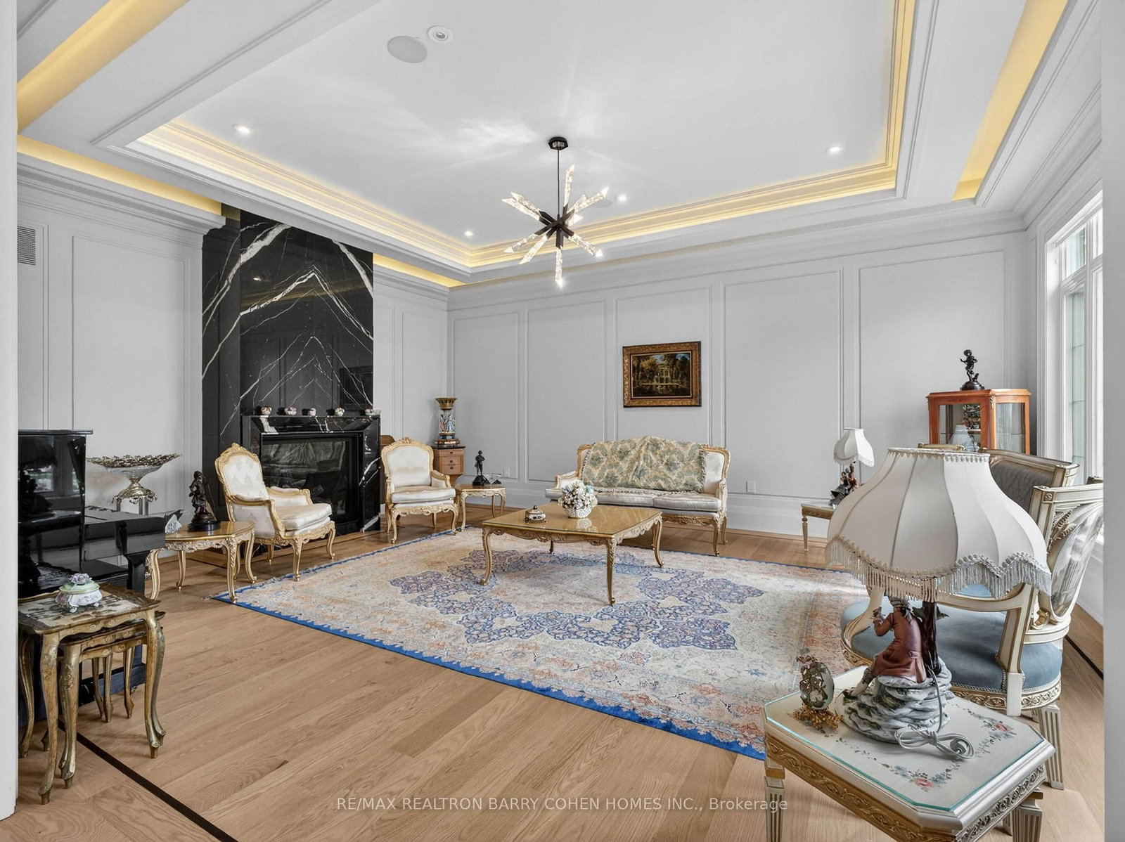 23 Sandfield Road • Toronto, ON photo 6