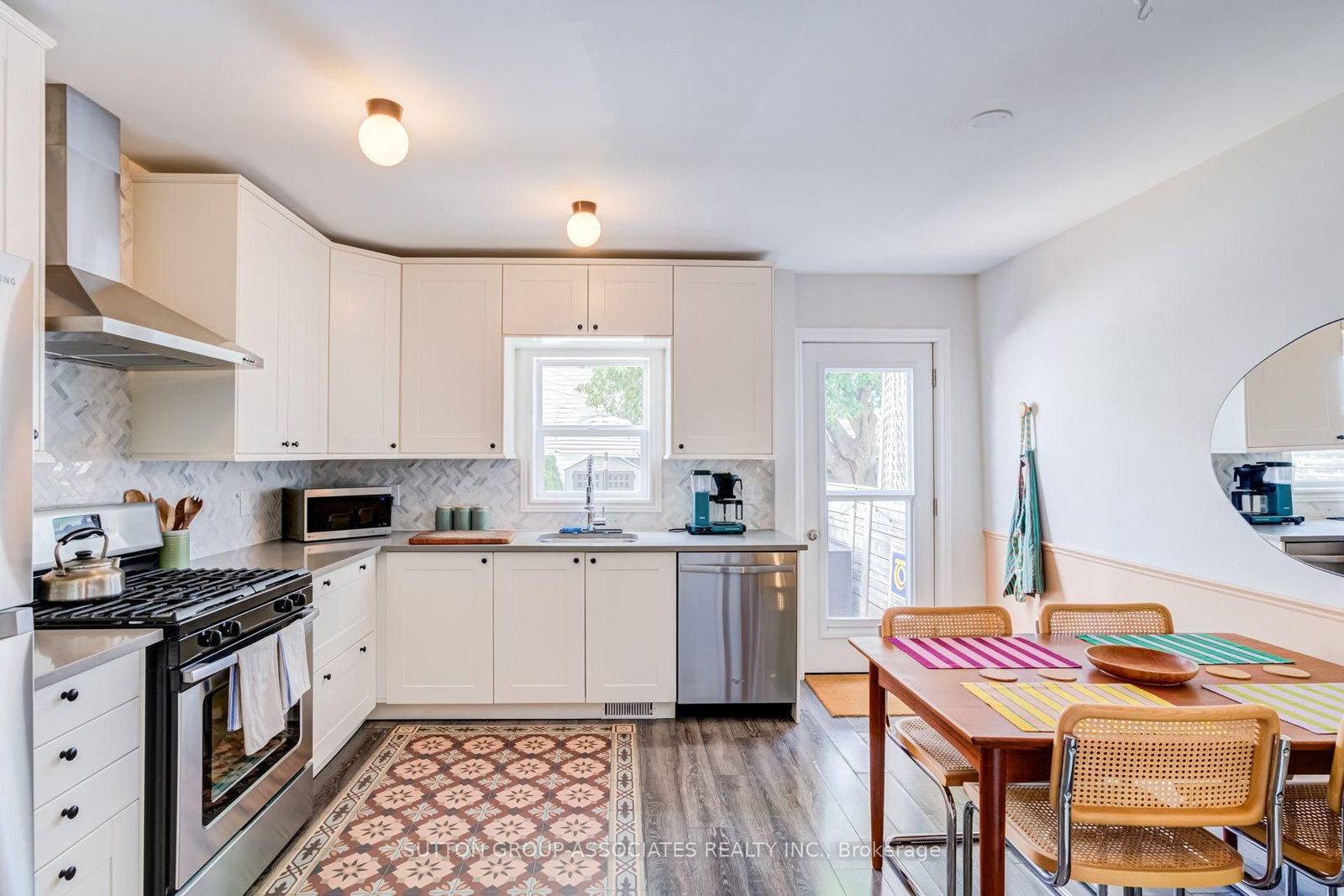 165 Sheridan Avenue • Toronto, ON photo 13