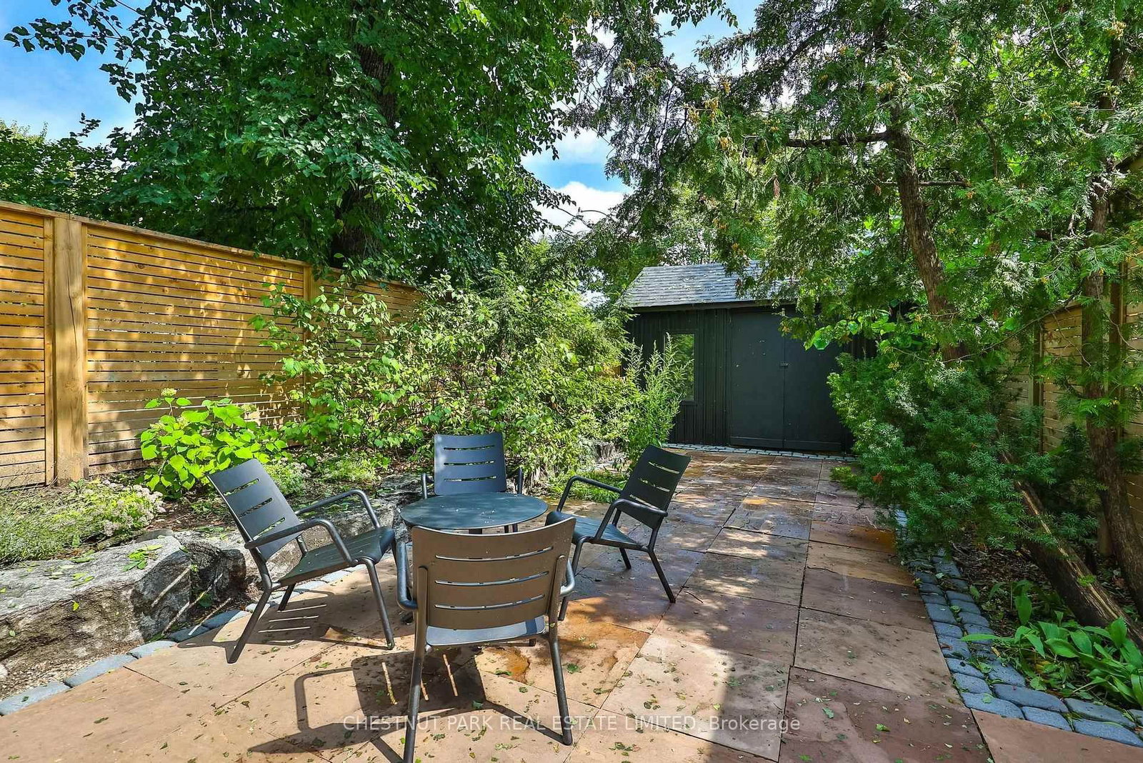 211 Snowdon Avenue • Toronto, ON photo 12