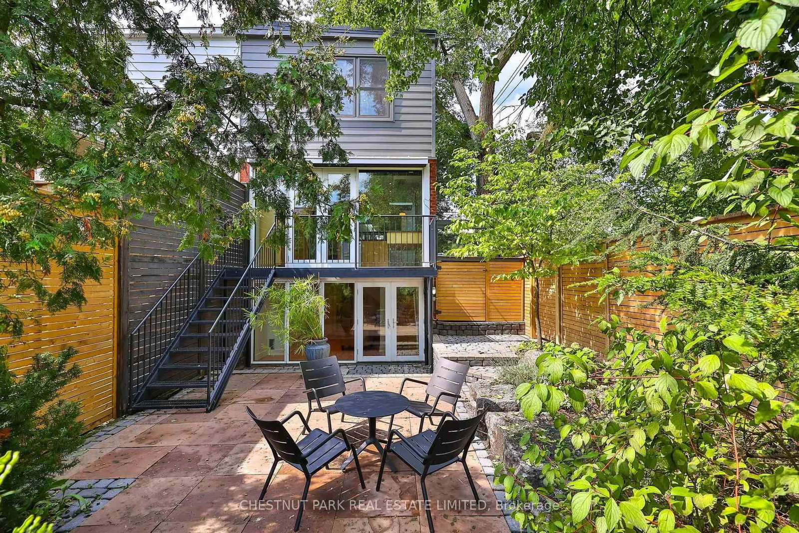211 Snowdon Avenue • Toronto, ON photo 34