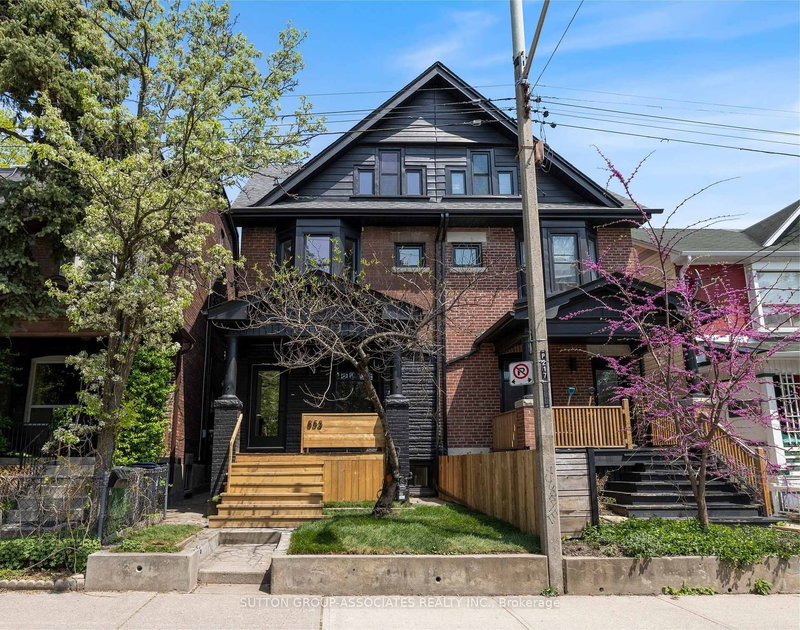 853 Manning Avenue