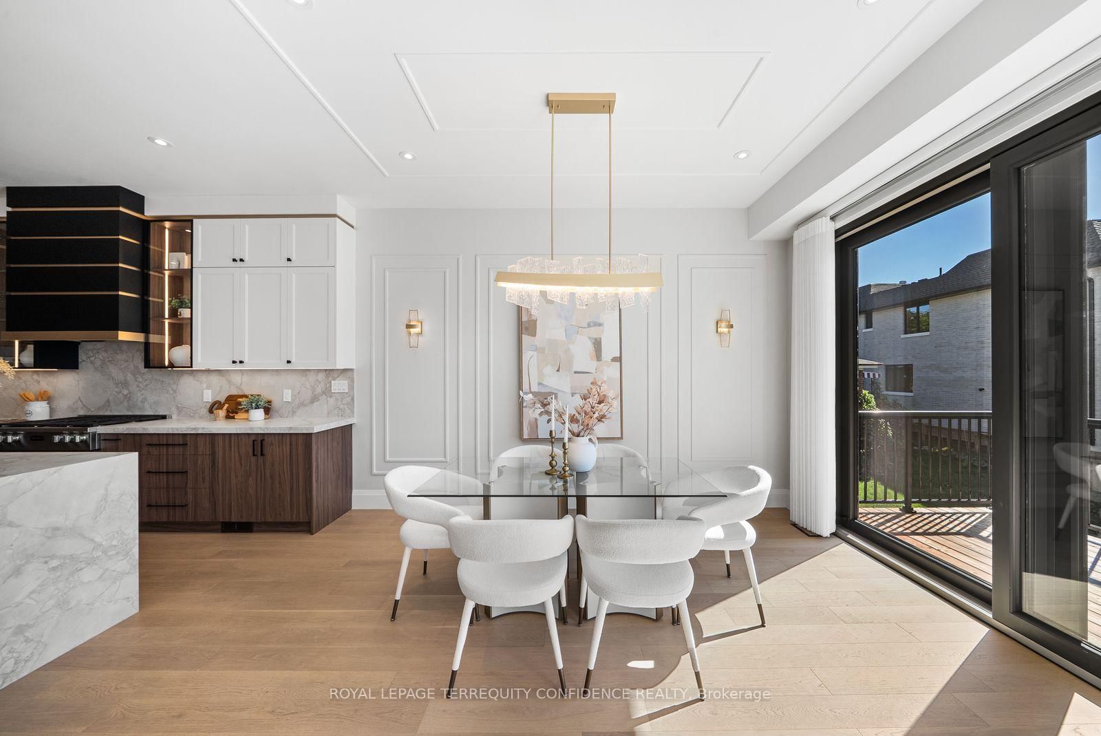 333 Horsham Avenue • Toronto, ON photo 15