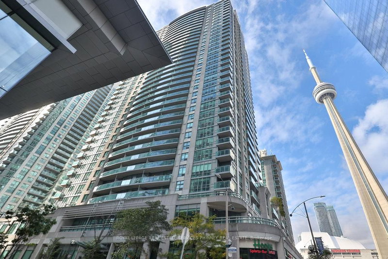 708 - 30 Grand Trunk Crescent