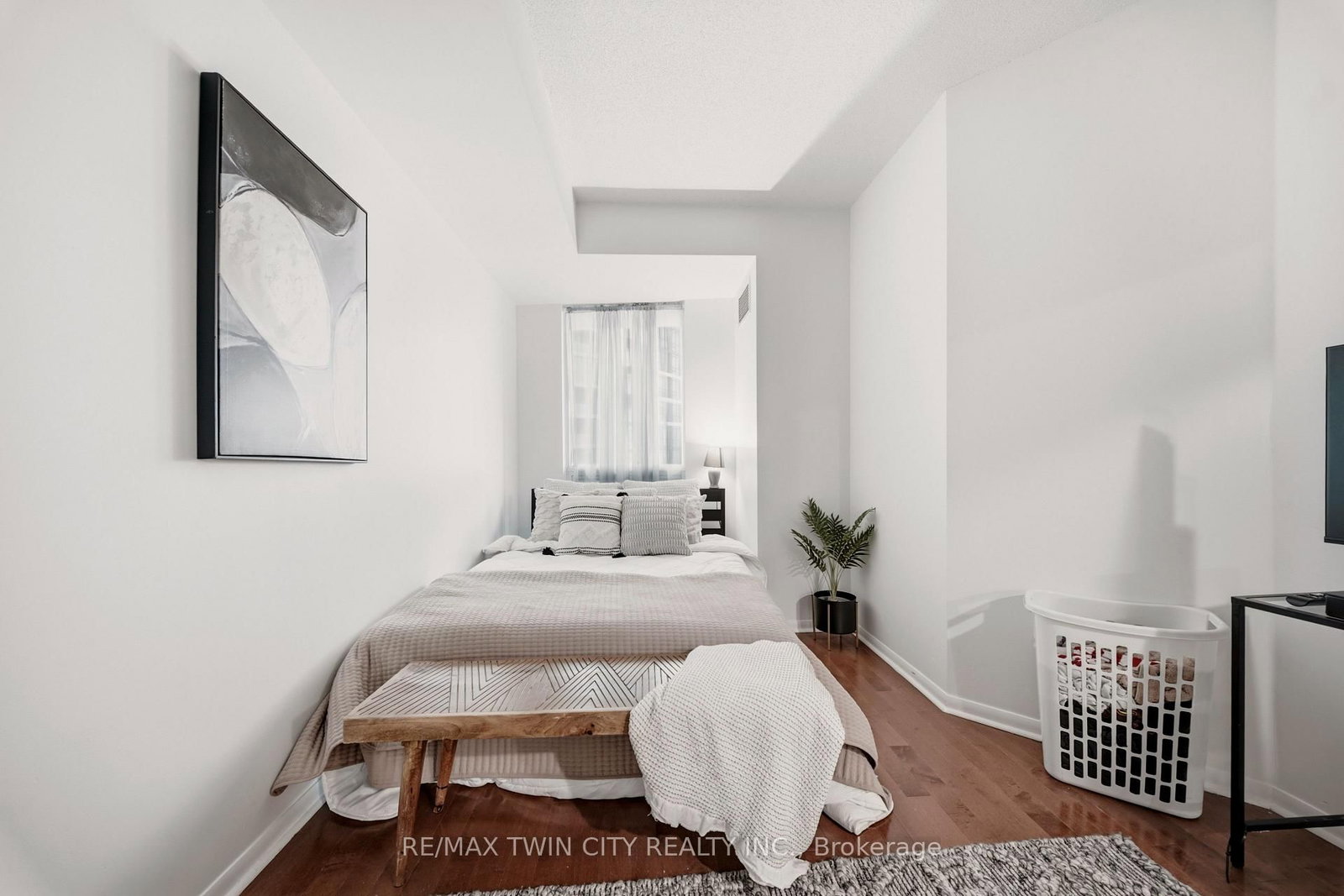 231 Fort York Boulevard • #2502 • Toronto, ON photo 13