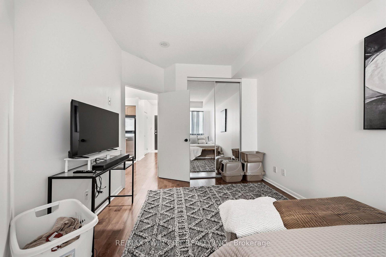231 Fort York Boulevard • #2502 • Toronto, ON photo 14