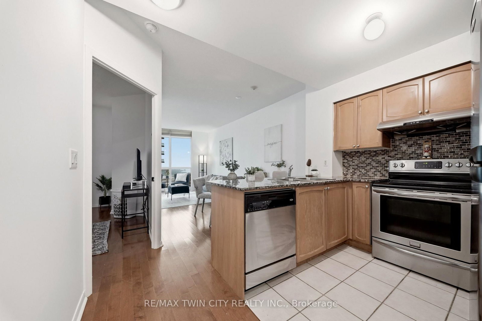 231 Fort York Boulevard • #2502 • Toronto, ON photo 6