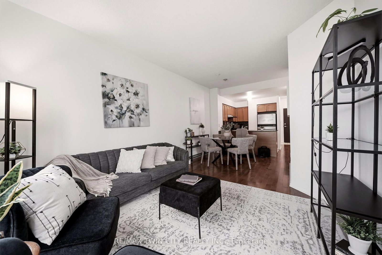 231 Fort York Boulevard • #2502 • Toronto, ON photo 9