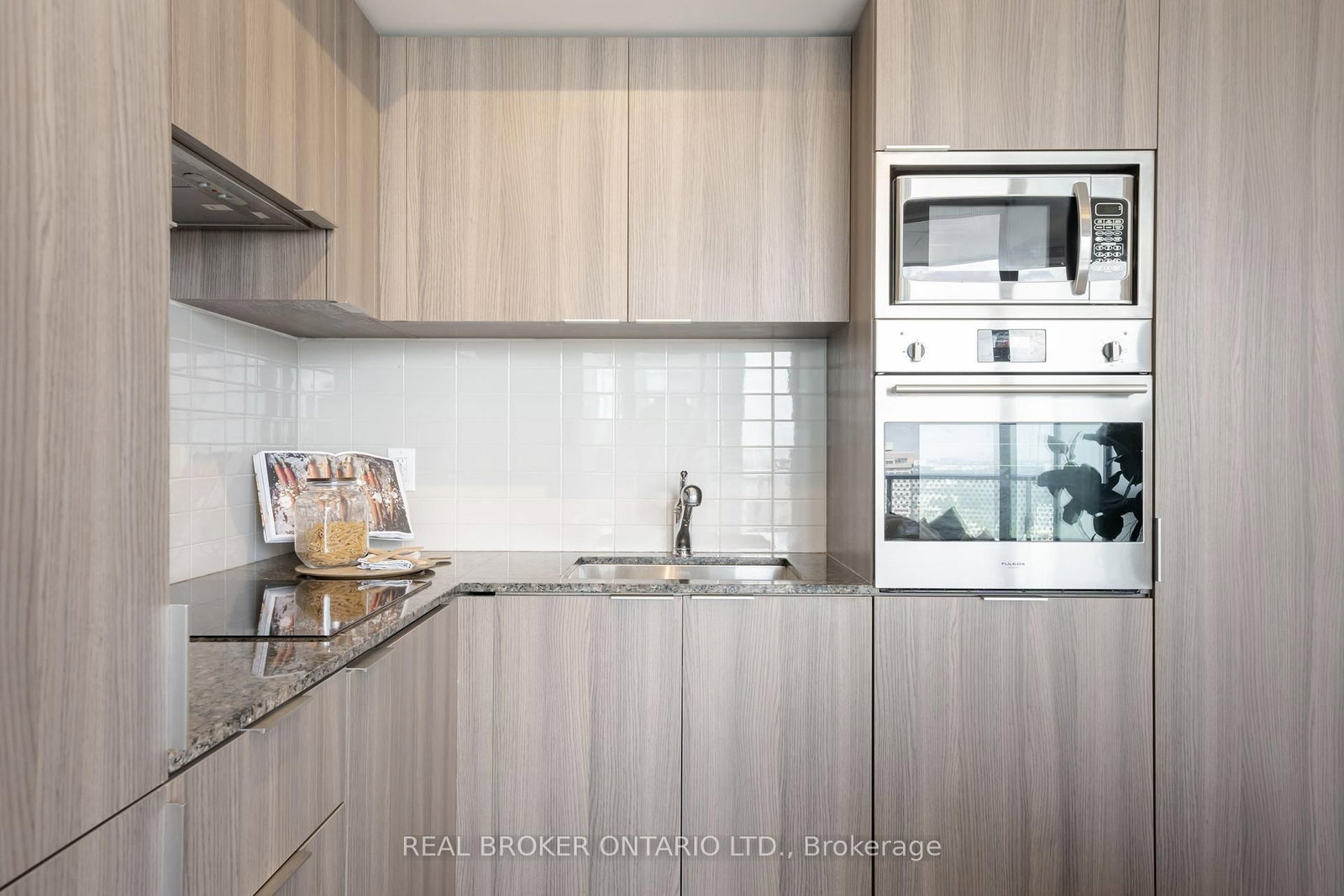 11 Wellesley Street W • #5311 • Toronto, ON photo 11