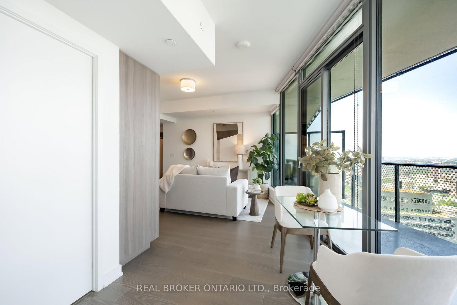 11 Wellesley Street W • #5311 • Toronto, ON photo 5